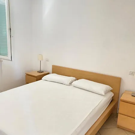 Sirolo Centro, Bilocale Nuovo Con Posto Auto Apartamento